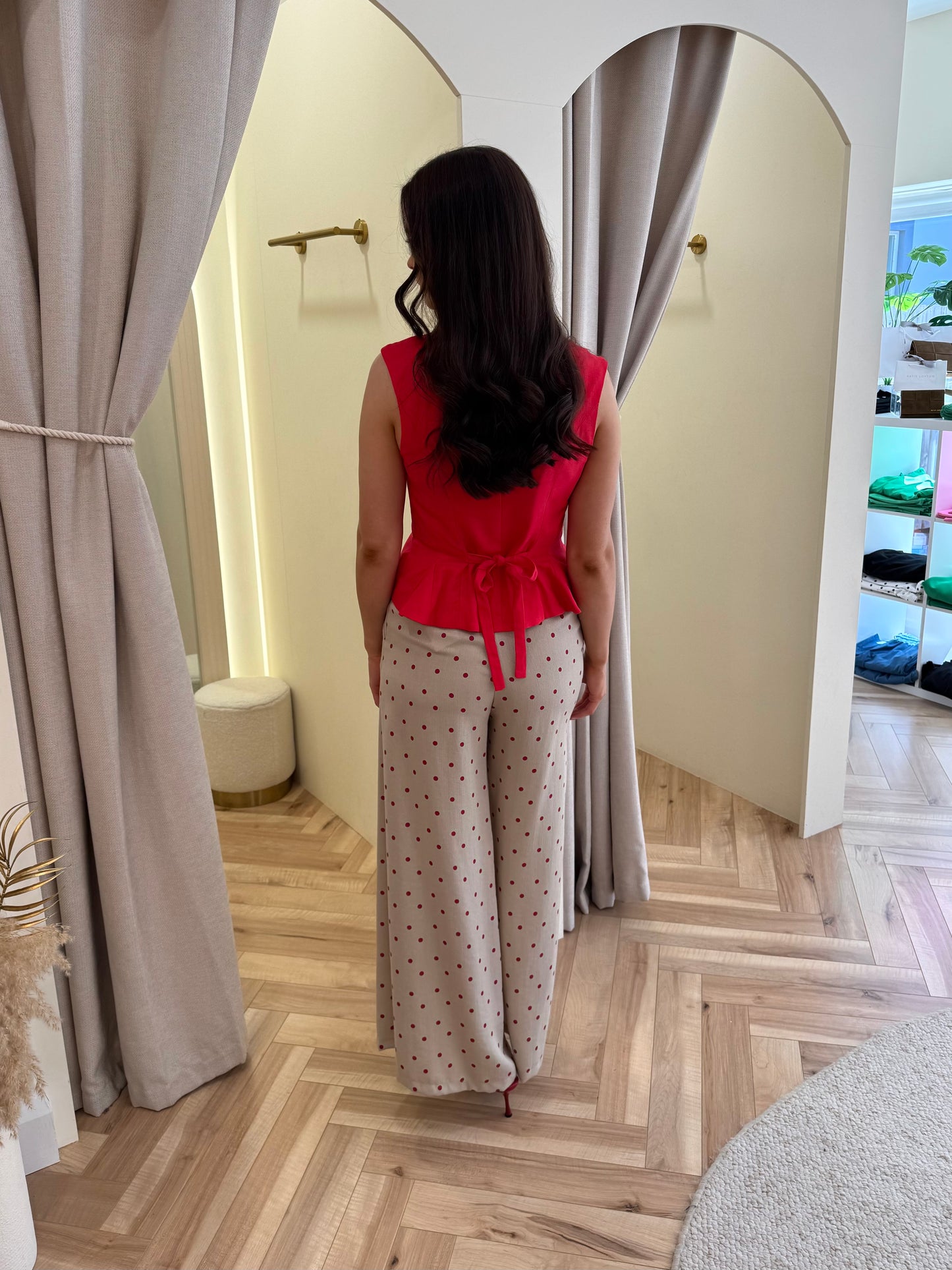 Lirma Sleeveless Top in Red