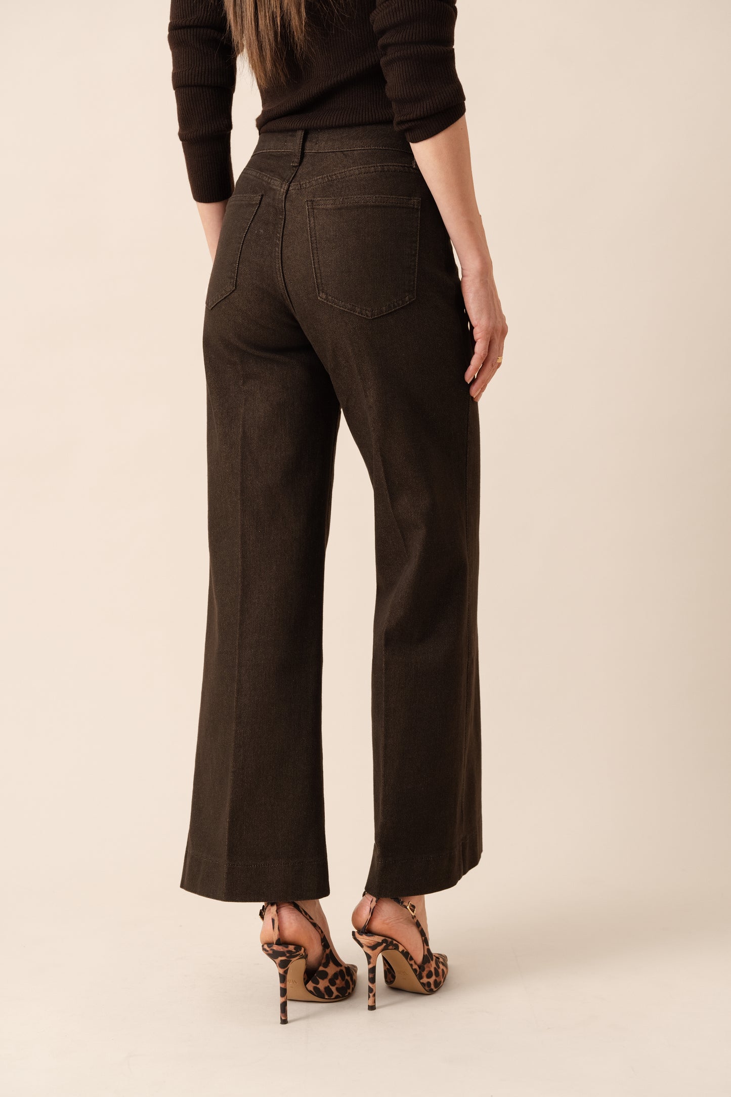 Vienna Jeans in Dark Brown