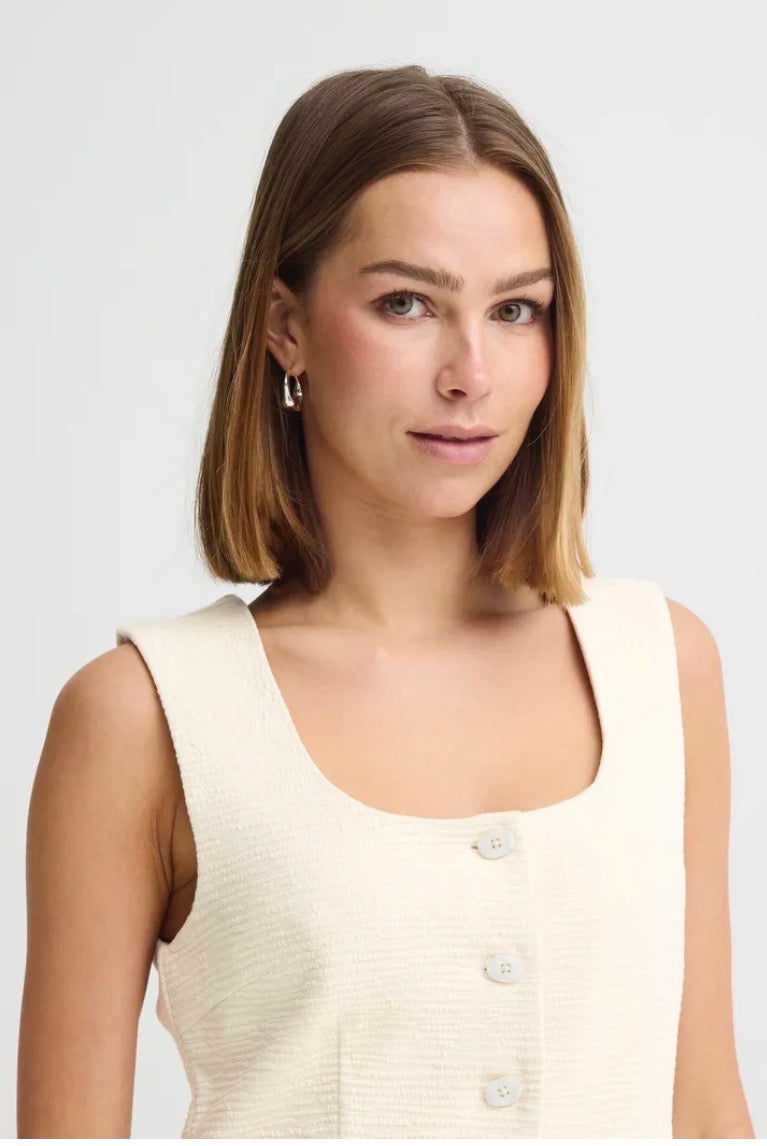 Ihkate Lumina waistcoat in almond milk