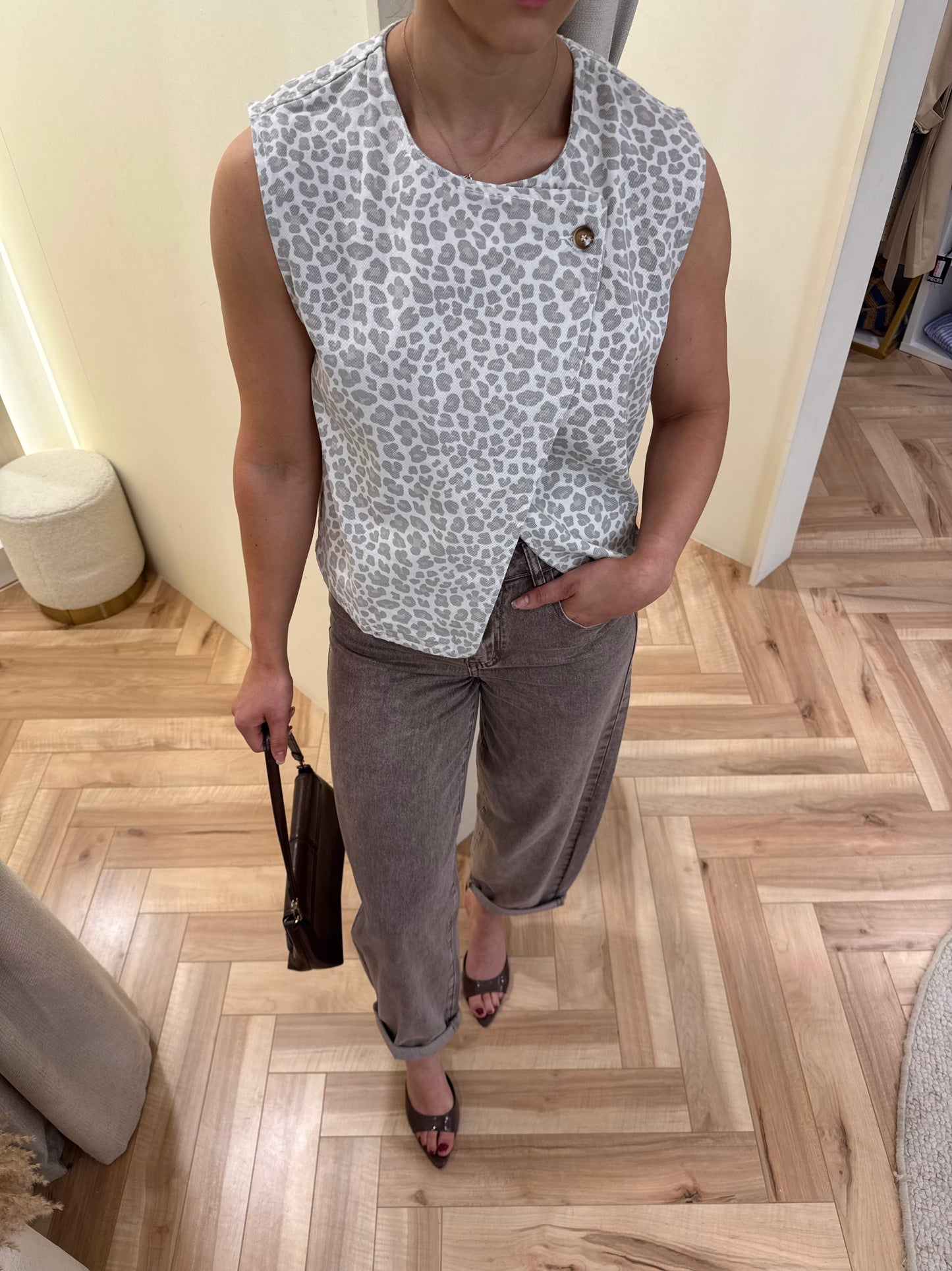 Farah Waistcoat in Leopard