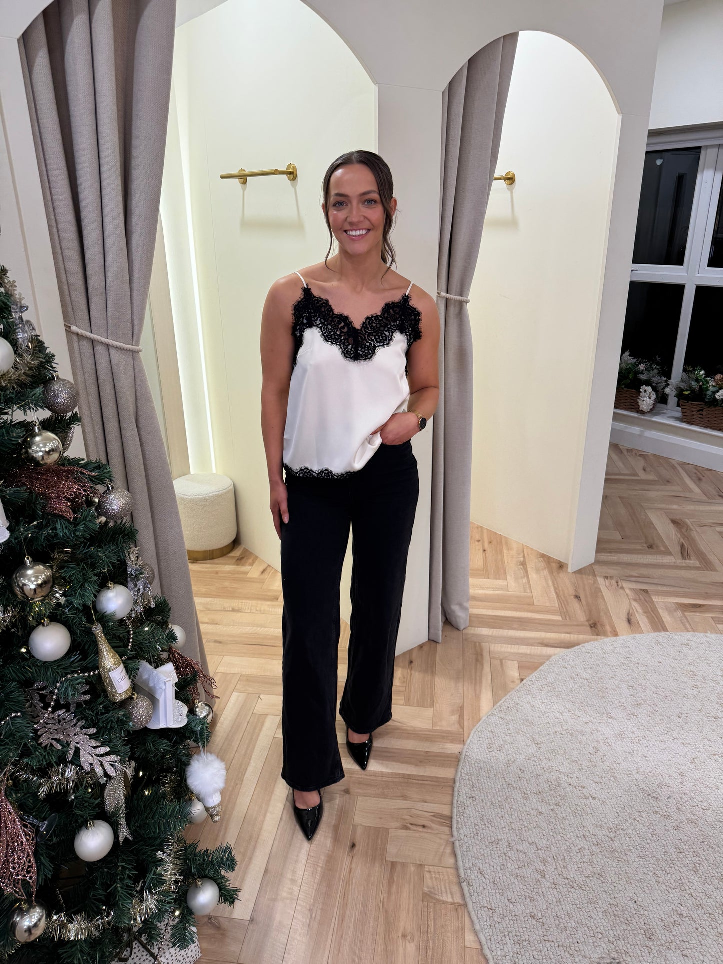 Lace Hem Cami Top in Cream