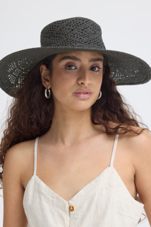 Iamaggie black woven sun hat