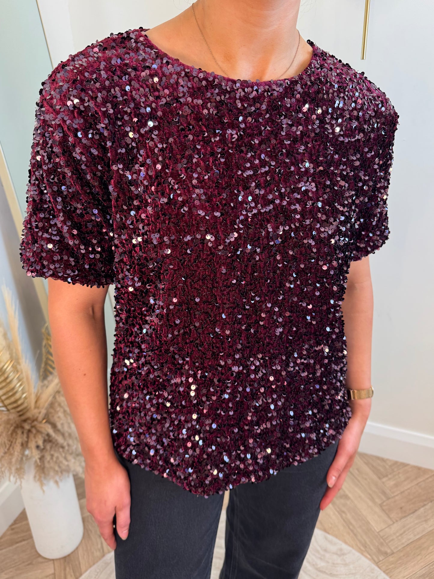 Vifaith sequin top in fig