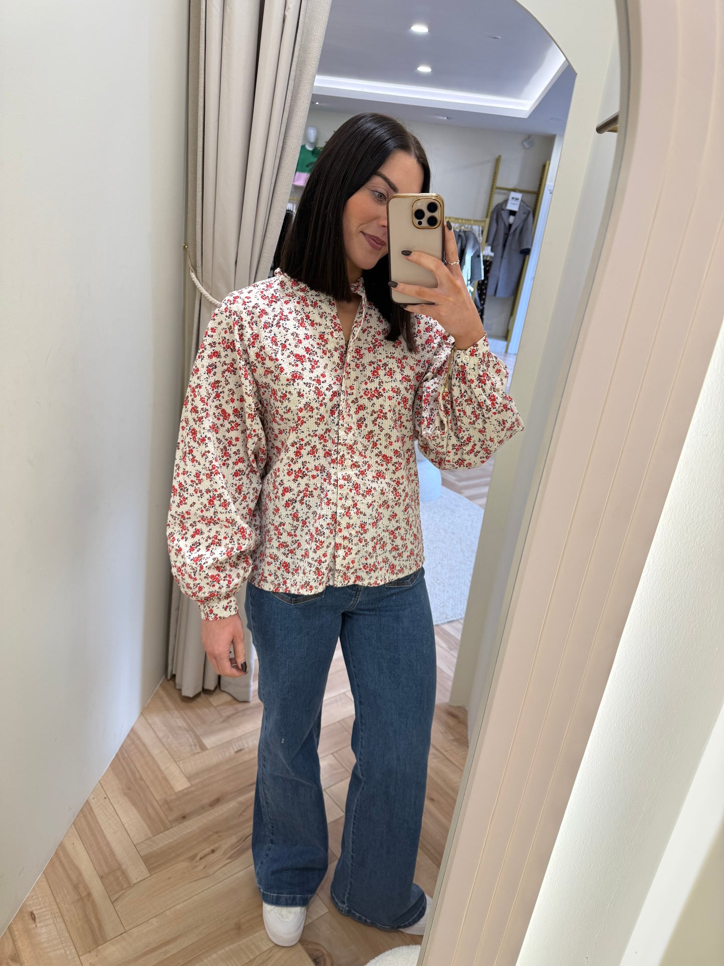 Ihqwina blouse in teaberry