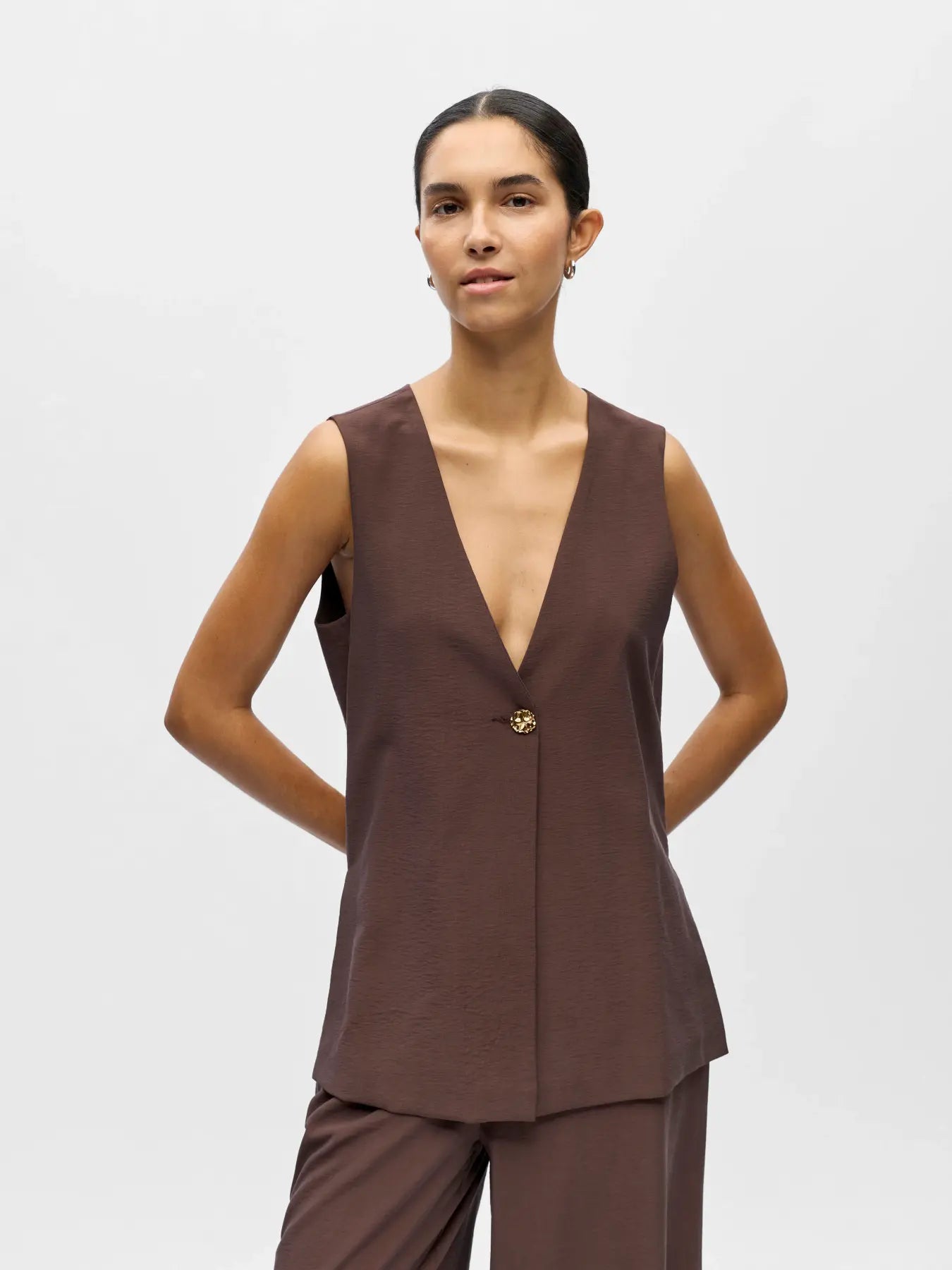 Isla waistcoat in brown