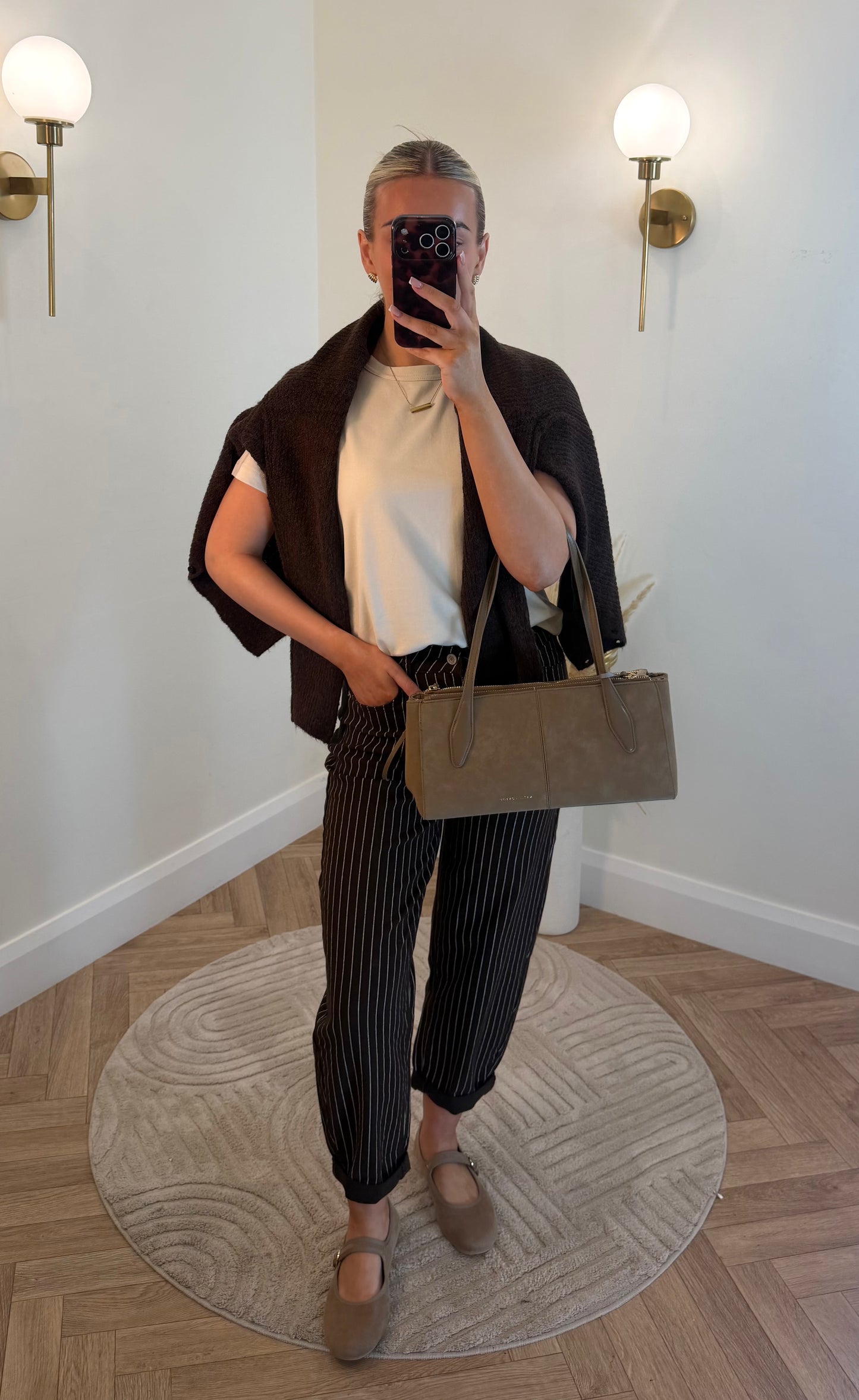 Leesa mom jeans in pinstripe