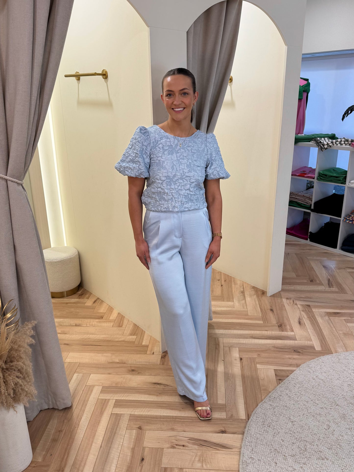 Gretchen blue bow top
