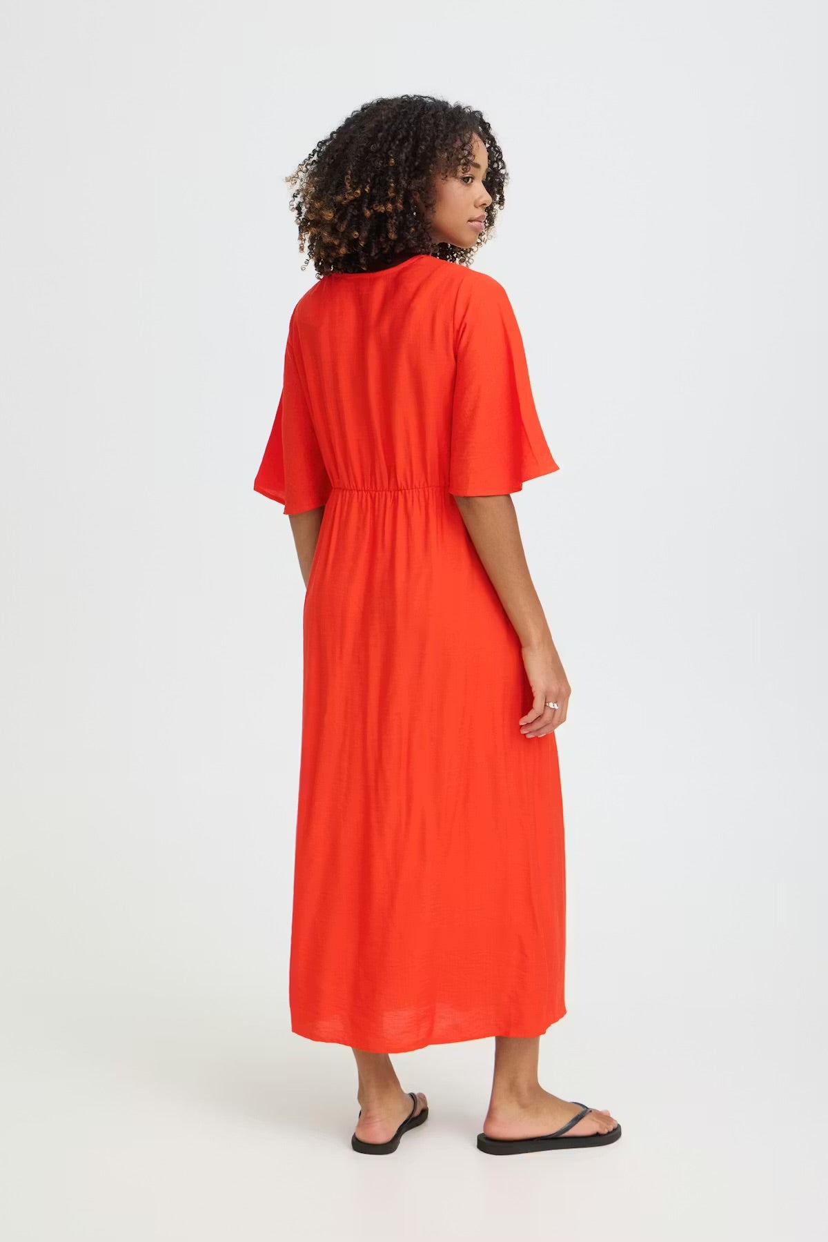 Ihimelda dress in fiery red