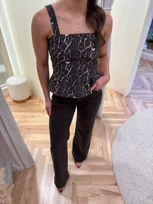 Ihbrokes denim leopard top