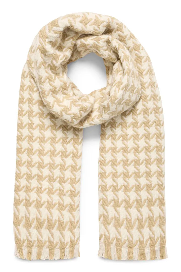 Vanjaa Scarf