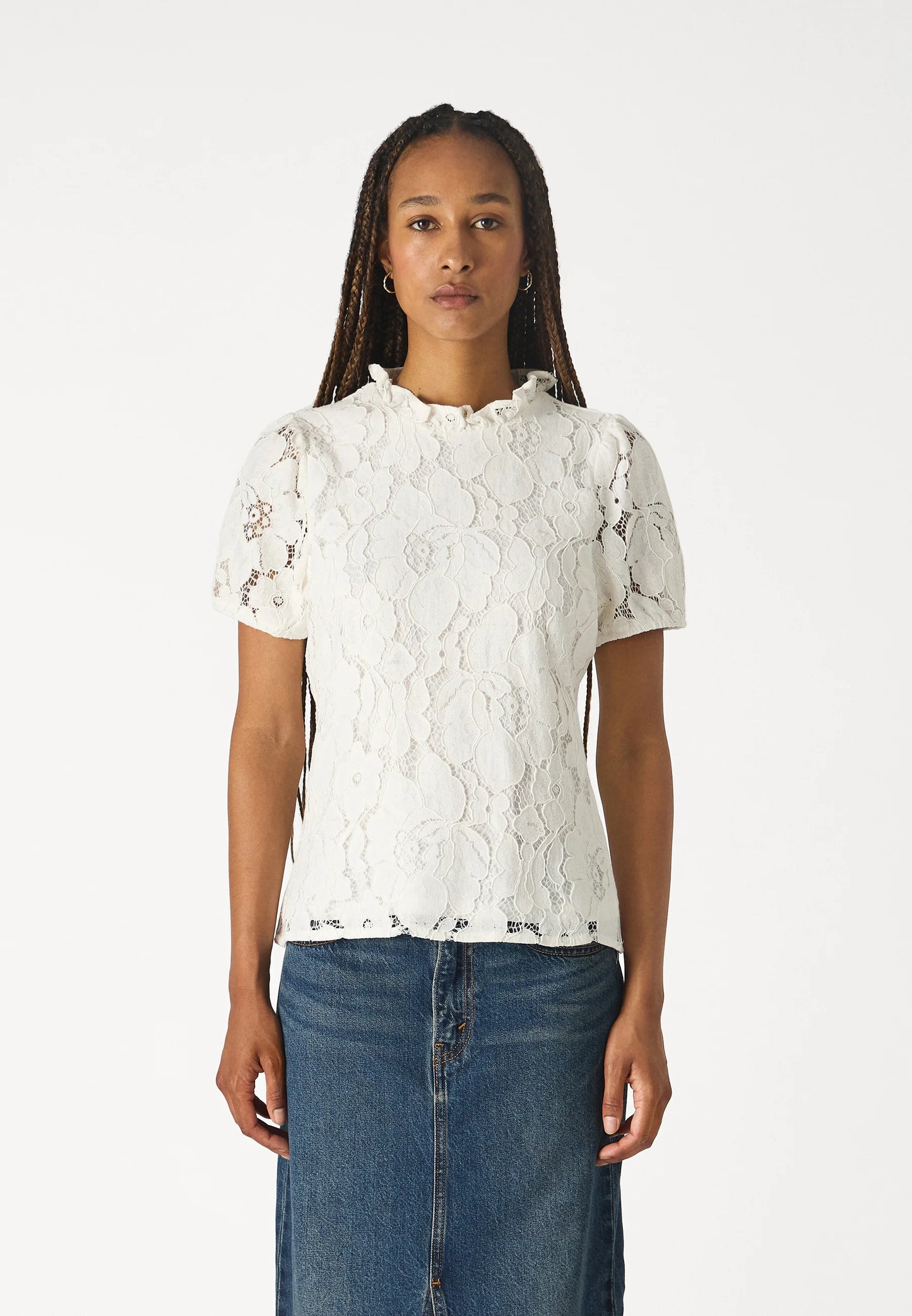 Vihada Lace Top in Cloud Dancer