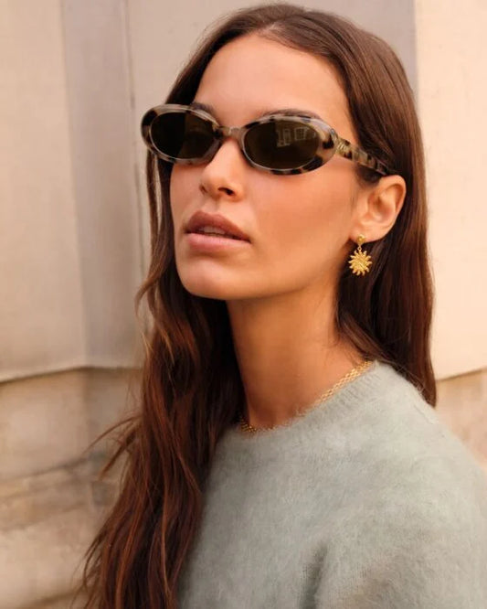 Nissi Slim Oval Sunglasses I. Light Tortoiseshell