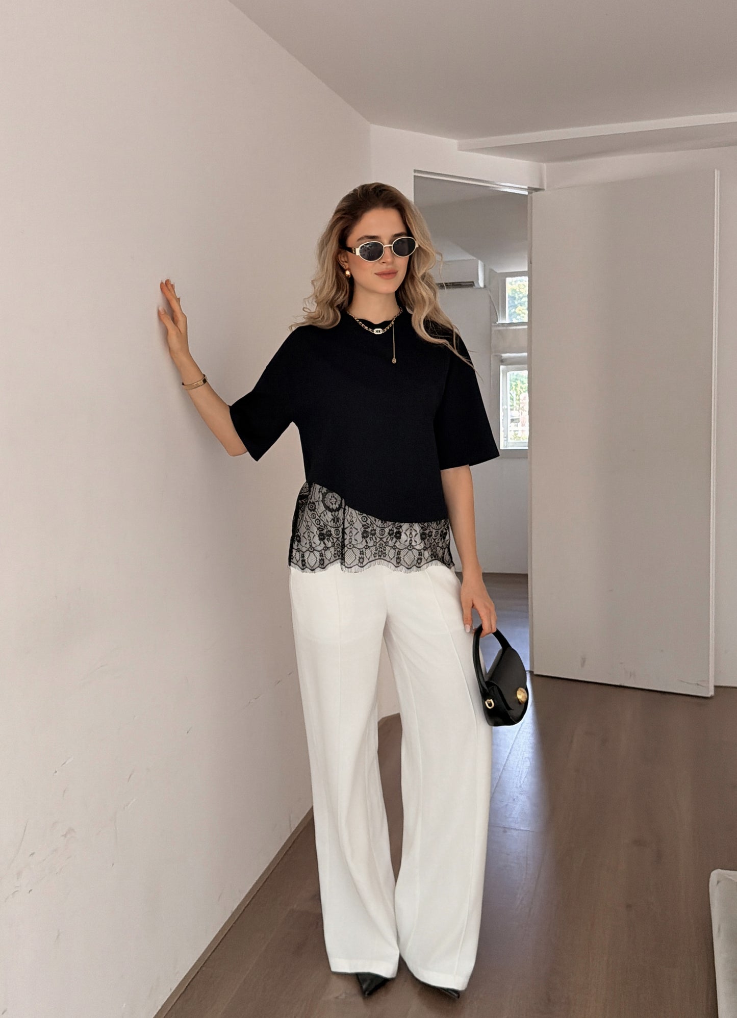 Amelia Lace Hem Top in Black