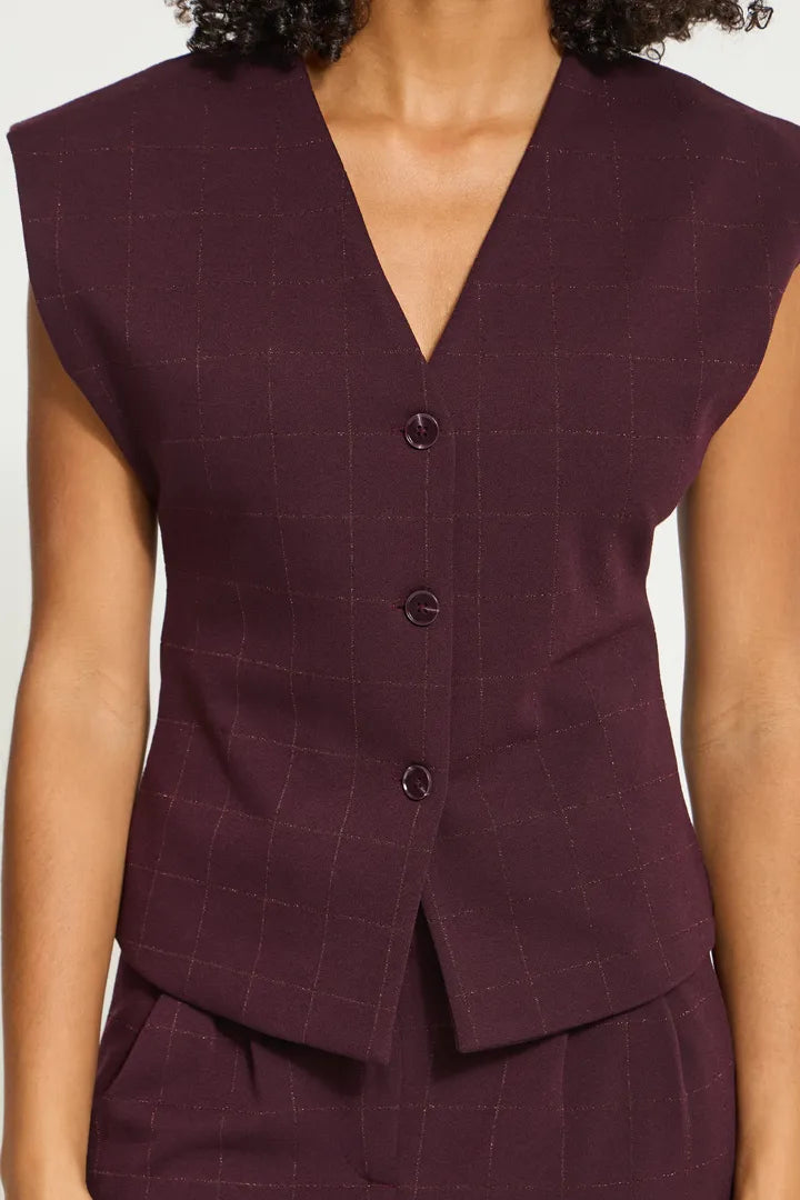 Ihkate Sparkelly Cinched Waistcoat in Fudge/Red