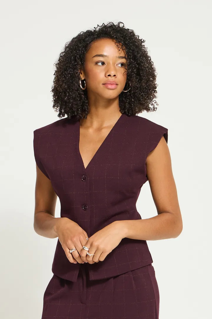 Ihkate Sparkelly Cinched Waistcoat in Fudge/Red