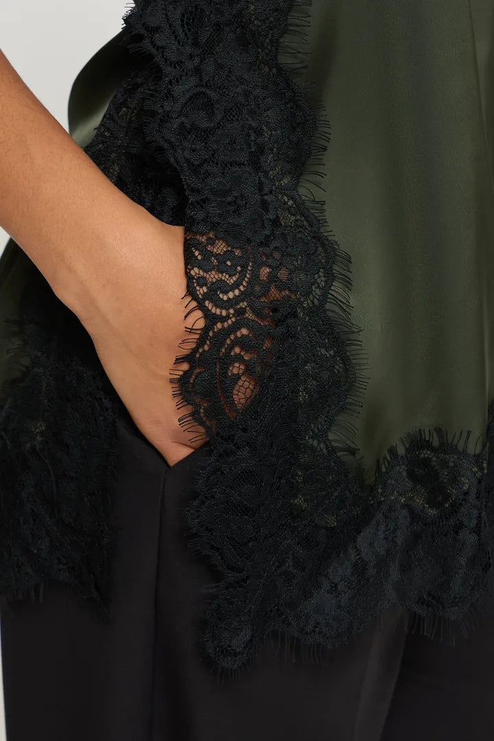 Ihlaccie Top in Forest Night/Green