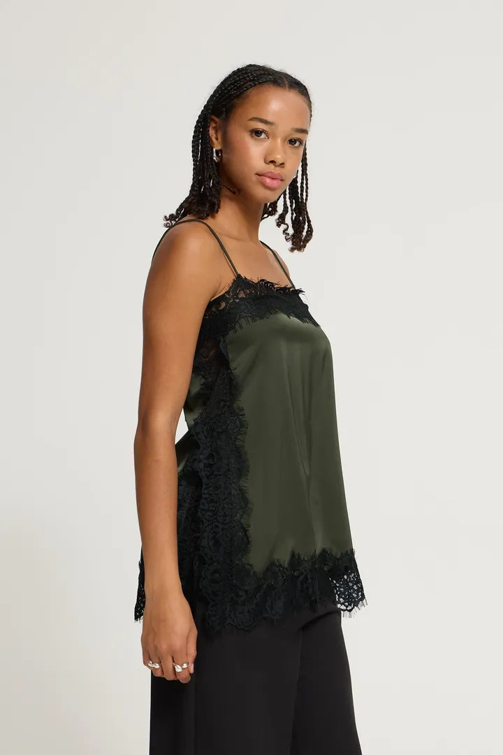 Ihlaccie Top in Forest Night/Green